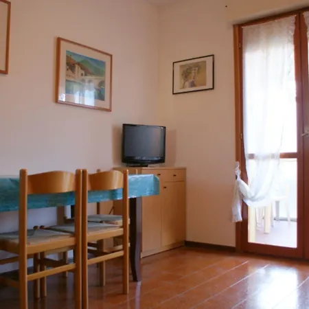 Apartment Comfort, Pools, Tennis And Fun - Beahost