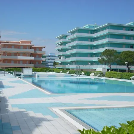 Apartment Comfort, Pools, Tennis And Fun - Beahost
